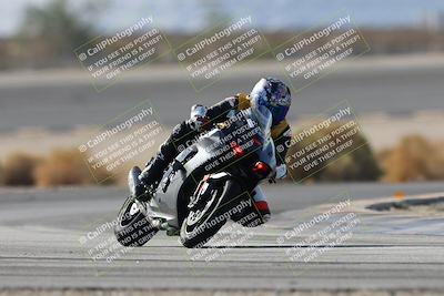 media/Nov-16-2025-Race Pace (Sun) [[8c5fa54630]]/Non Verified Riders (1st 20 Minutes)/1-Turn 14 (10am)/